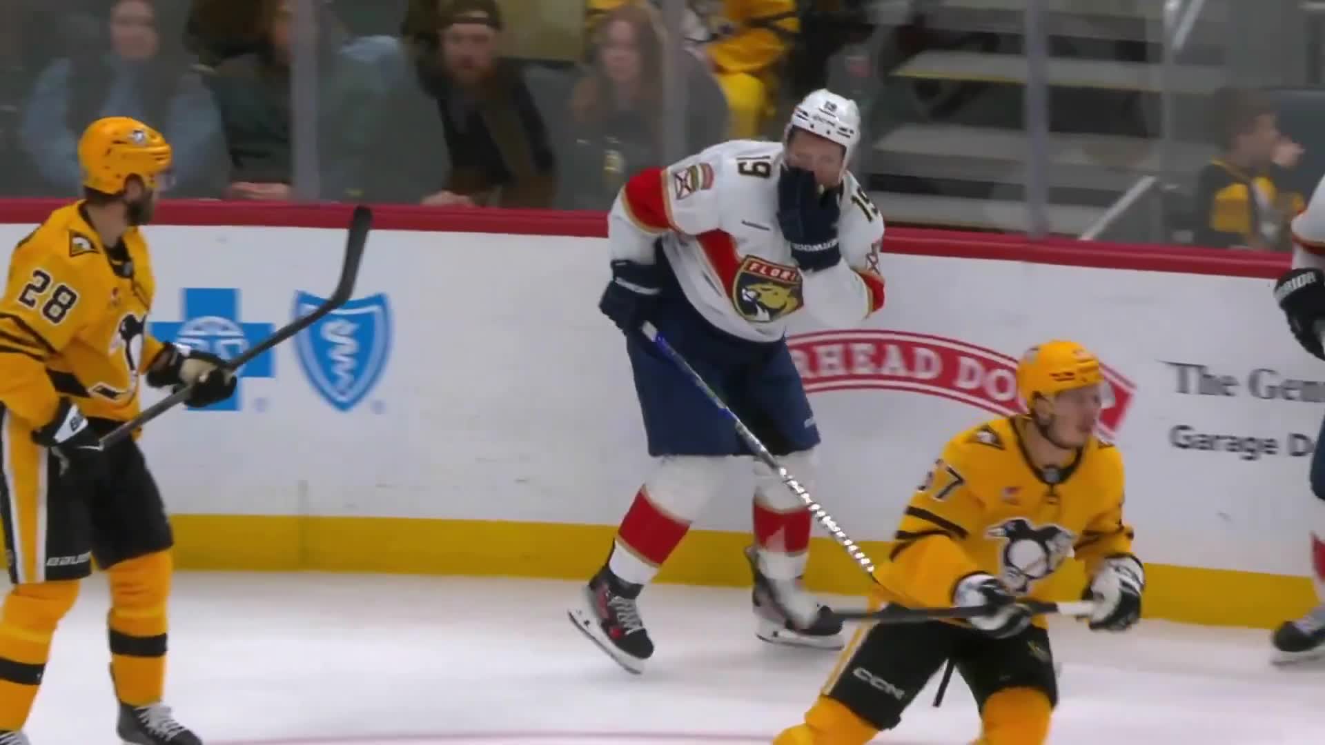 Parker Wotherspoon sucker punches Matthew Tkachuk, so Sam Bennett steps in and clocks him with a right