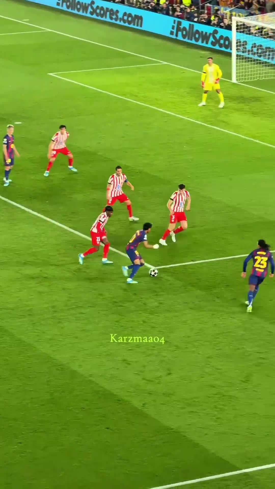 Lamine Yamal shows great skill against Atlético Madrid.
