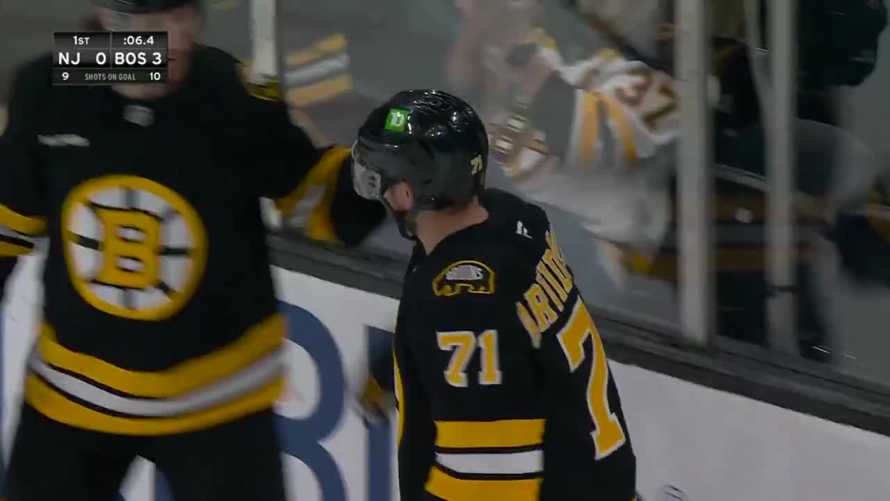 Bruins put up a 4 piece vs the Devils in the 1st period