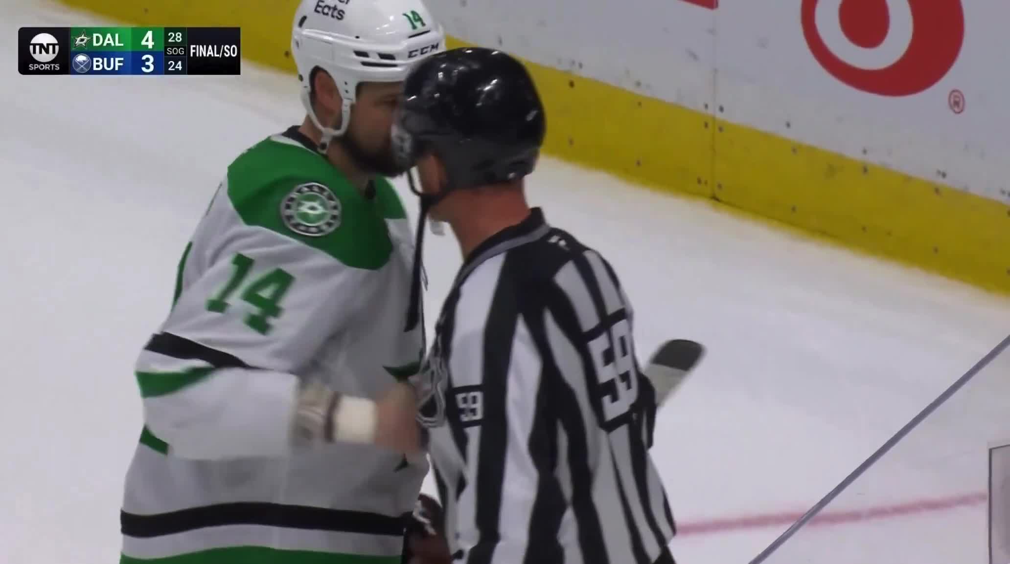 Class act from both teams as they stick around to congratulate linesman Steve Barton on his final NHL game
