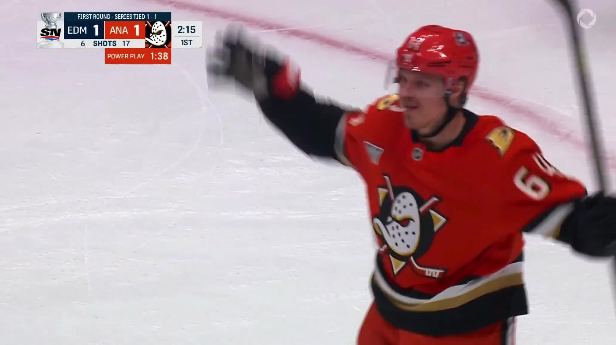 2 GOALS IN UNDER 2 MINUTES AND THE DUCKS TAKE THE LEAD