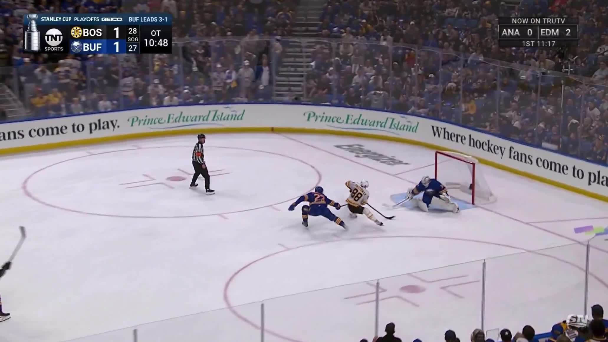 DAVID PASTRNAK SCORES A FILTHY GOAL AND THIS SERIES IS HEADING BACK TO BOSTON