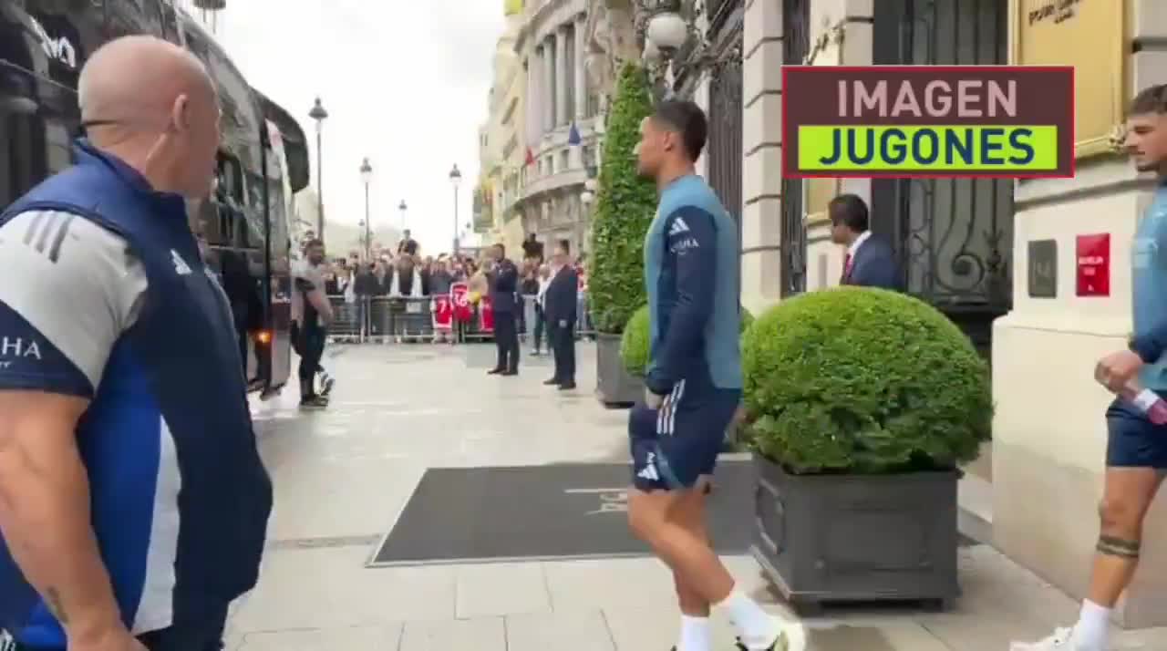 Upon the team's departure from the hotel mission for training this afternoon