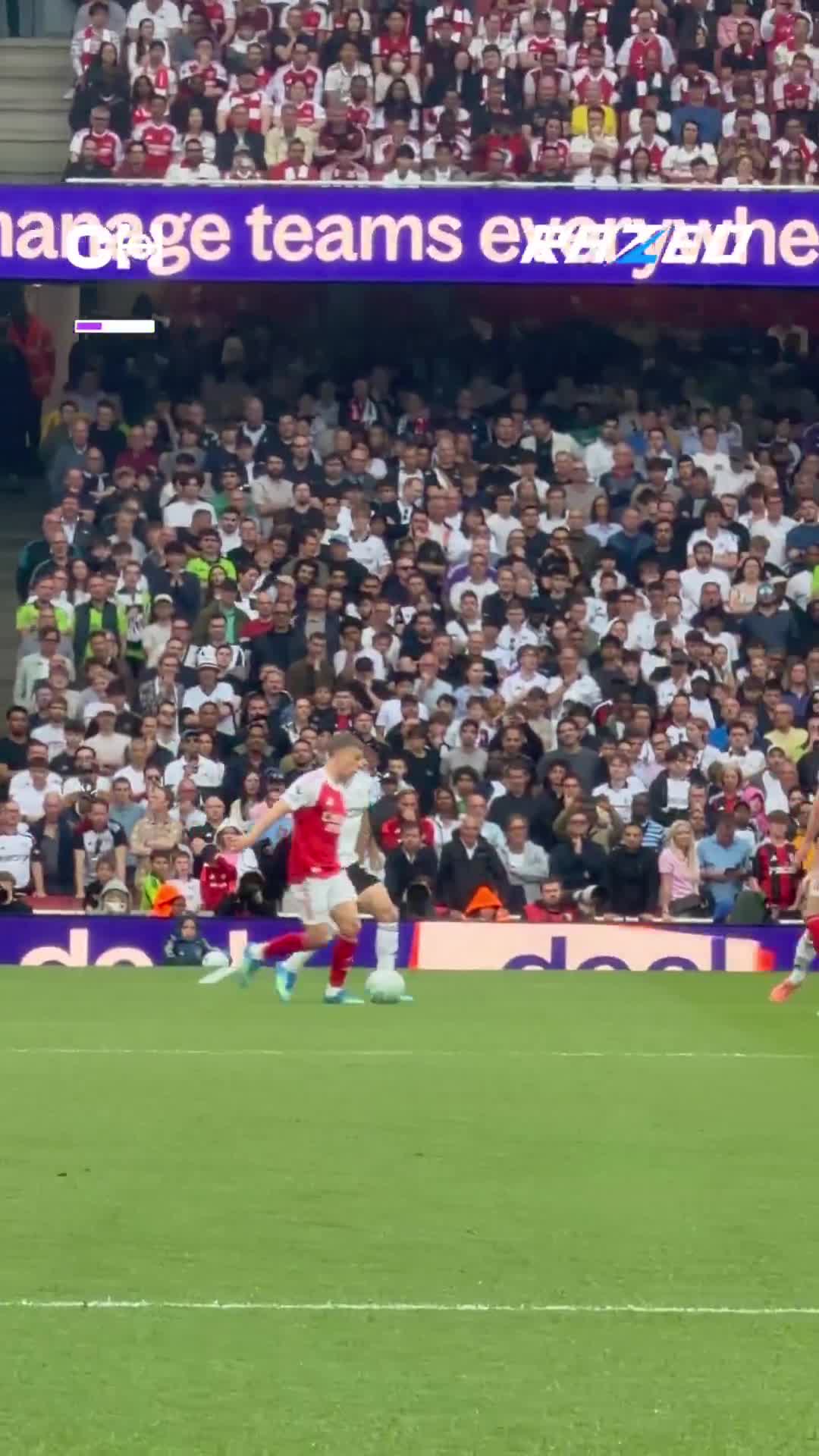Gabriel Magalhães nearly snaps Jimenez into two