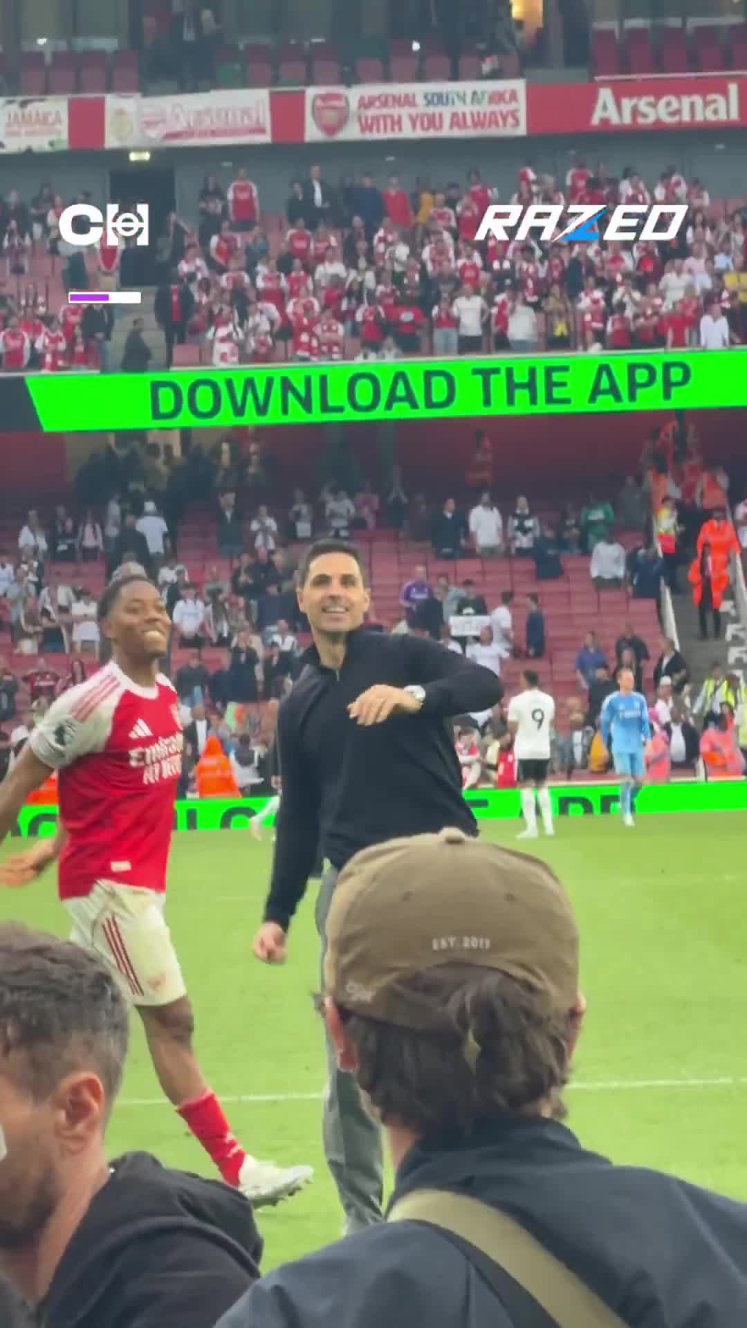 The moment Arteta celebrates with the fans