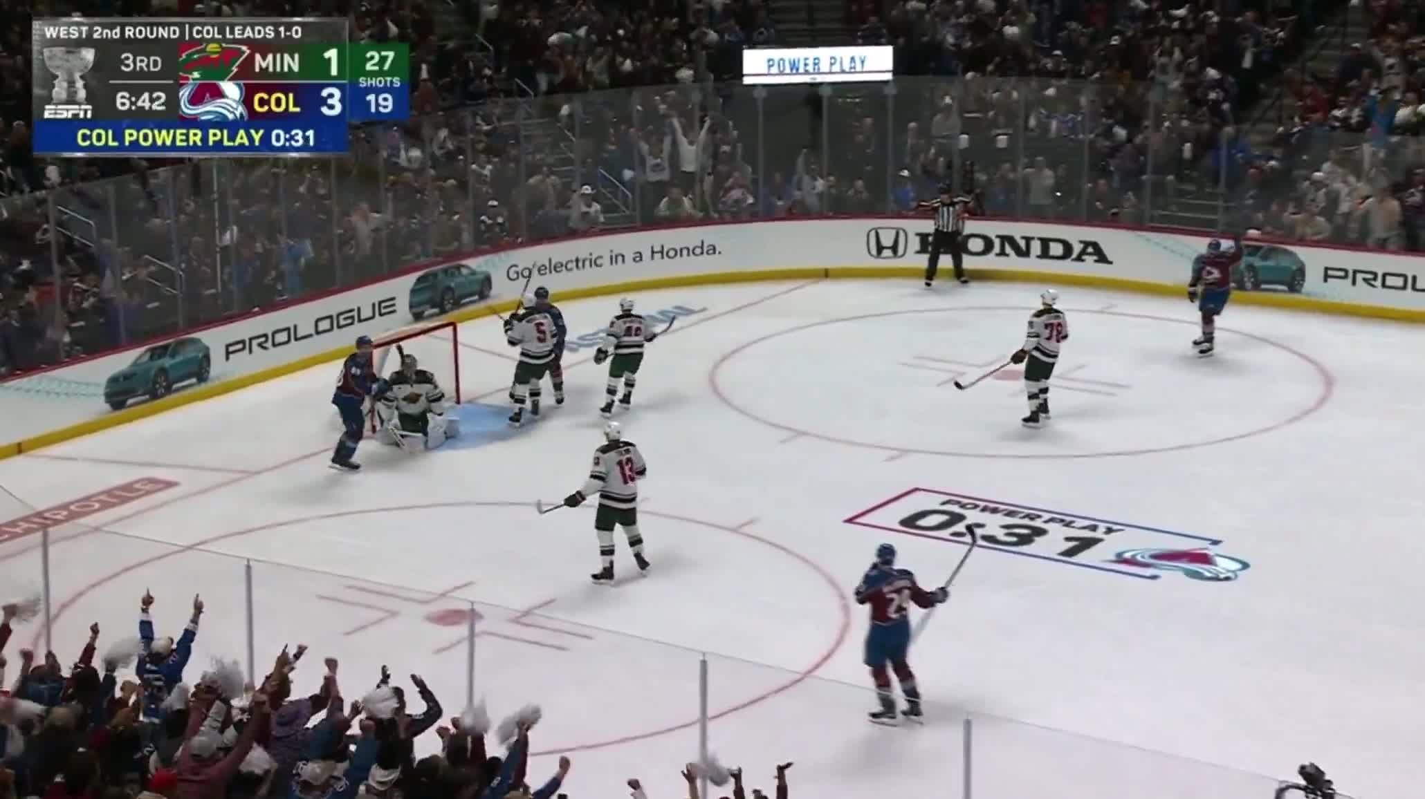 MACKINNON WITH A BLAST ON THE POWER PLAY AND IT'S 4-1 COLORADO