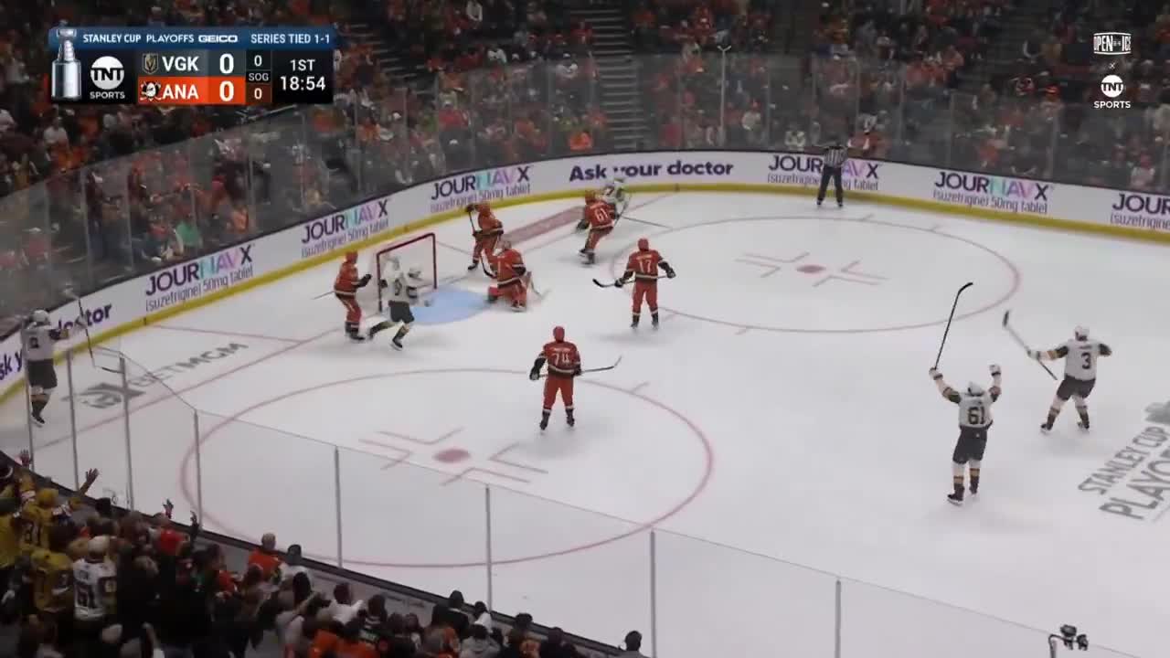 SHORT HANDED GOAL FOR THE KNIGHTS, THEY'RE UP 2-0 ON JUST 3 SHOTS!