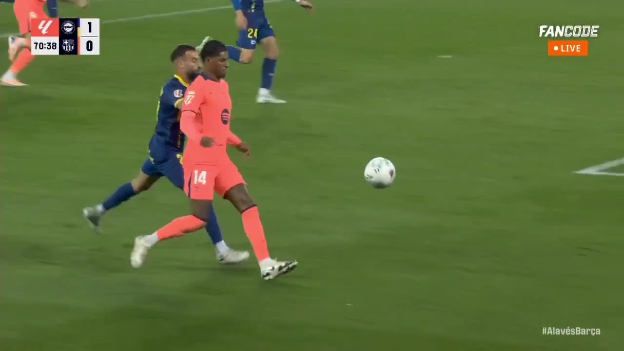 Marcus Rashford was pushed from behind, but no penalty was given