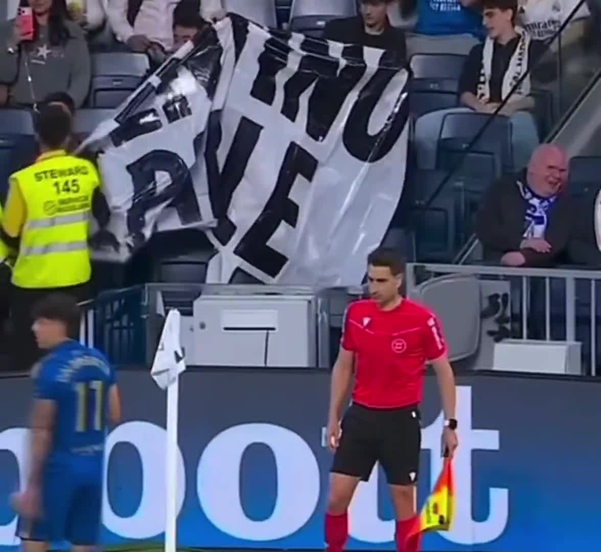 Florentino Pérez was seen in a discussion with fans during Real Madrid’s match against Real Oviedo
