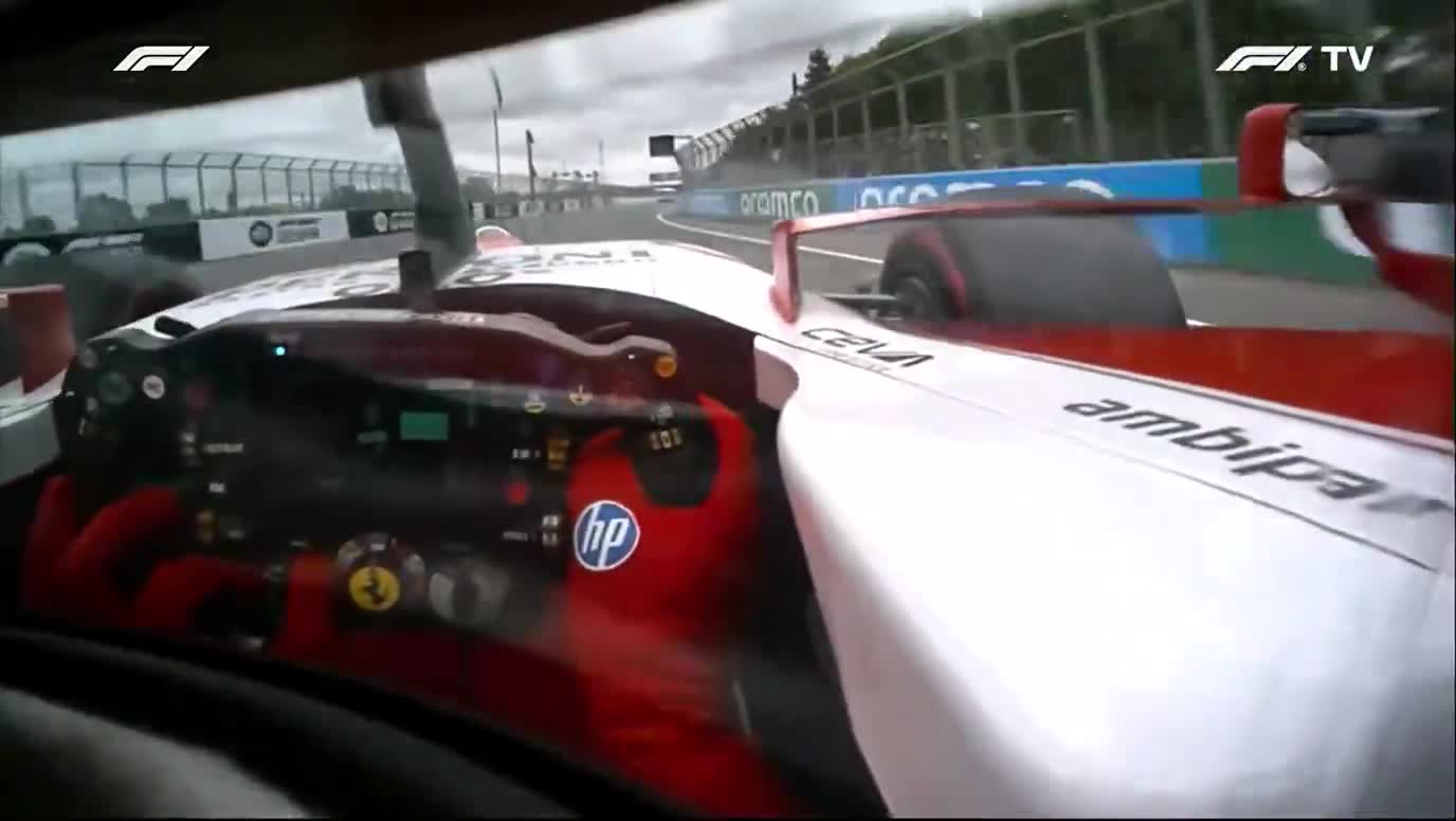 The speed at which drivers make steering wheel adjustments