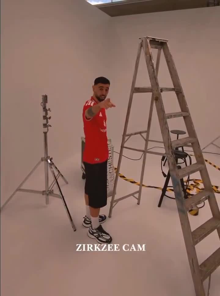 Bruno Fernandes and Joshua Zirkzee during Manchester United’s 2026-27 home kit shoot