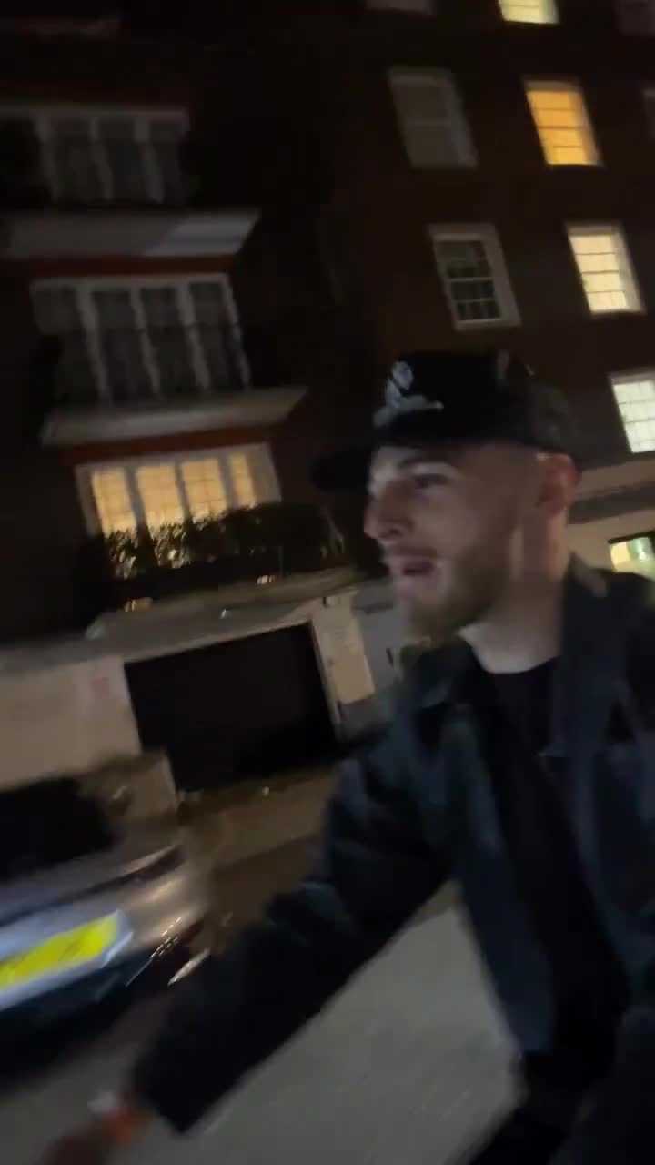 Declan Rice on a Lime bike down Holloway
