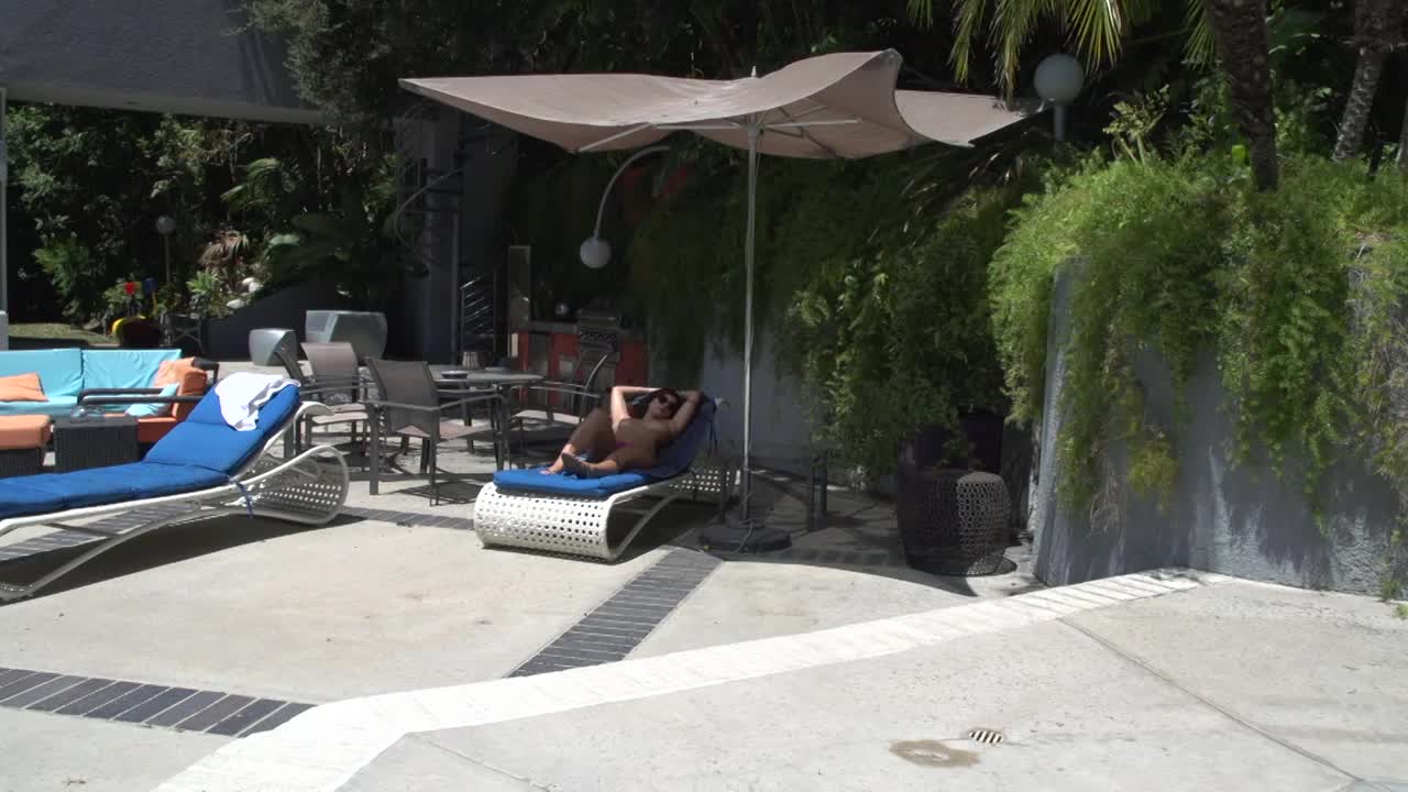 Black Massive Cockscom - 720p