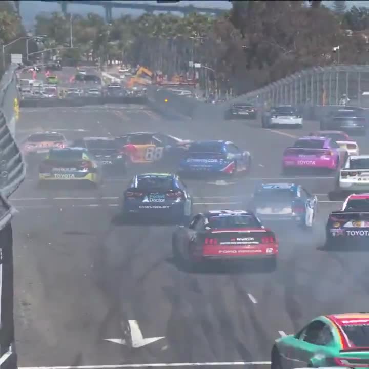 nascar big crash on the restart! svg and zilisch are involved
