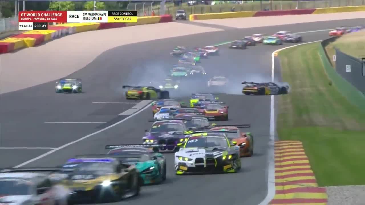 2026_24HrsOfSpa_crash_first_lap_1