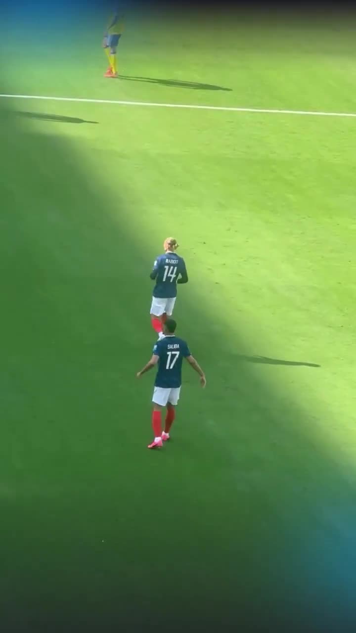 An intriguing clash out there between Arsenal teammates Viktor Gyökeres and William Saliba