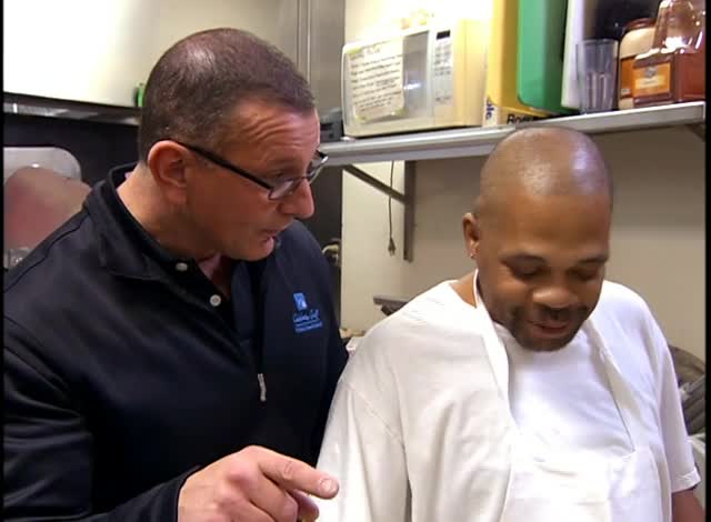 Restaurant.Impossible.S01E05.WEBRip.x264-CBFM