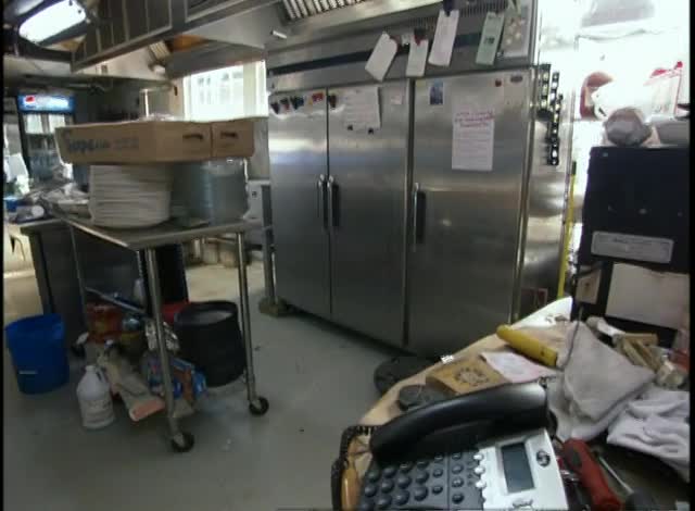 Restaurant.Impossible.S01E07.WEBRip.x264-CBFM