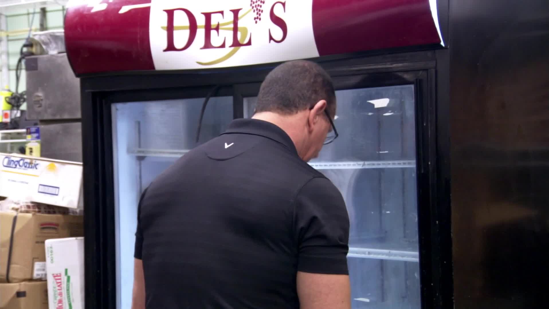 Restaurant.Impossible.S03E04.1080p.WEBRip.x264-CBFM