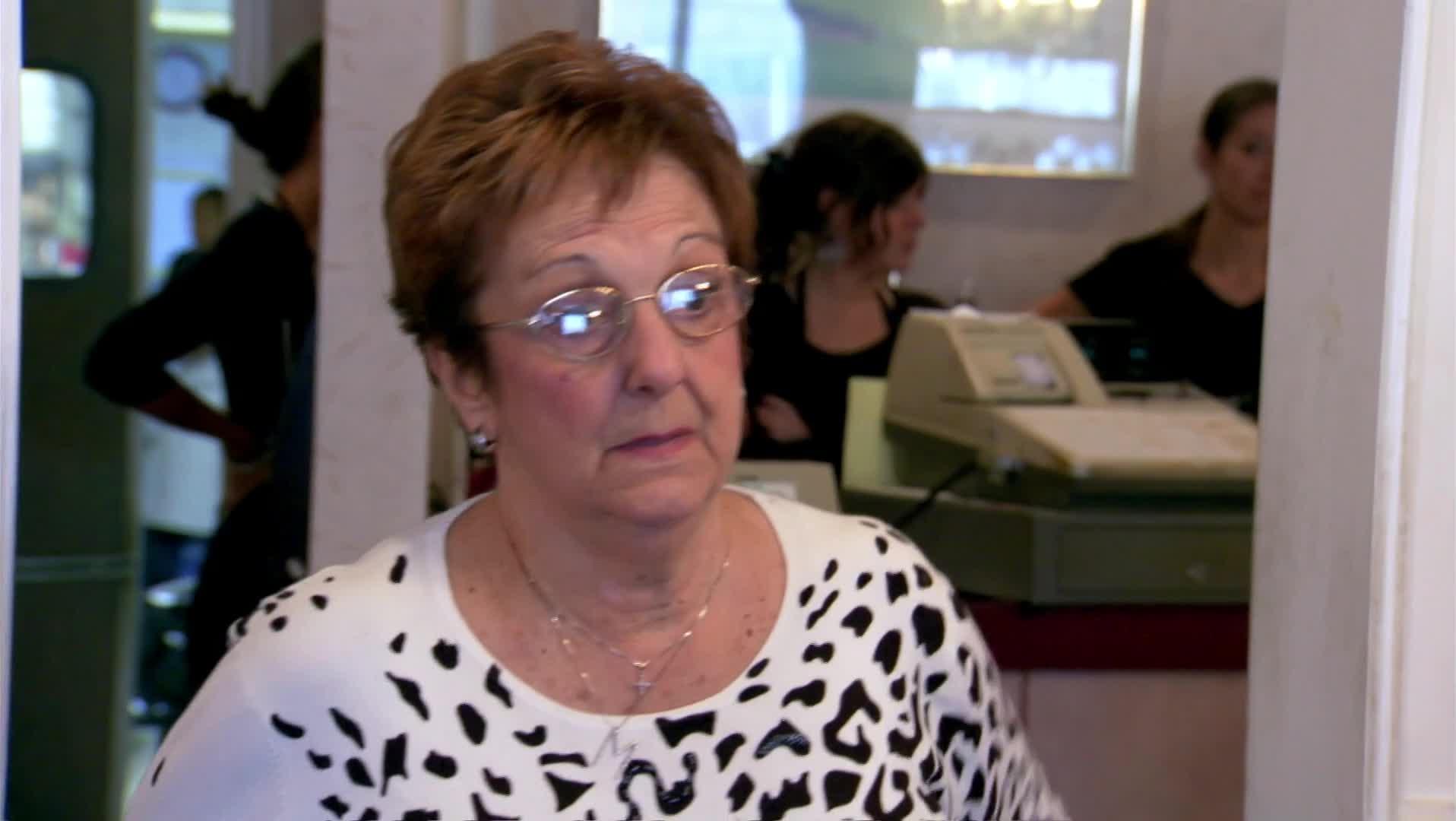 Restaurant.Impossible.S03E03.1080p.WEBRip.x264-CBFM