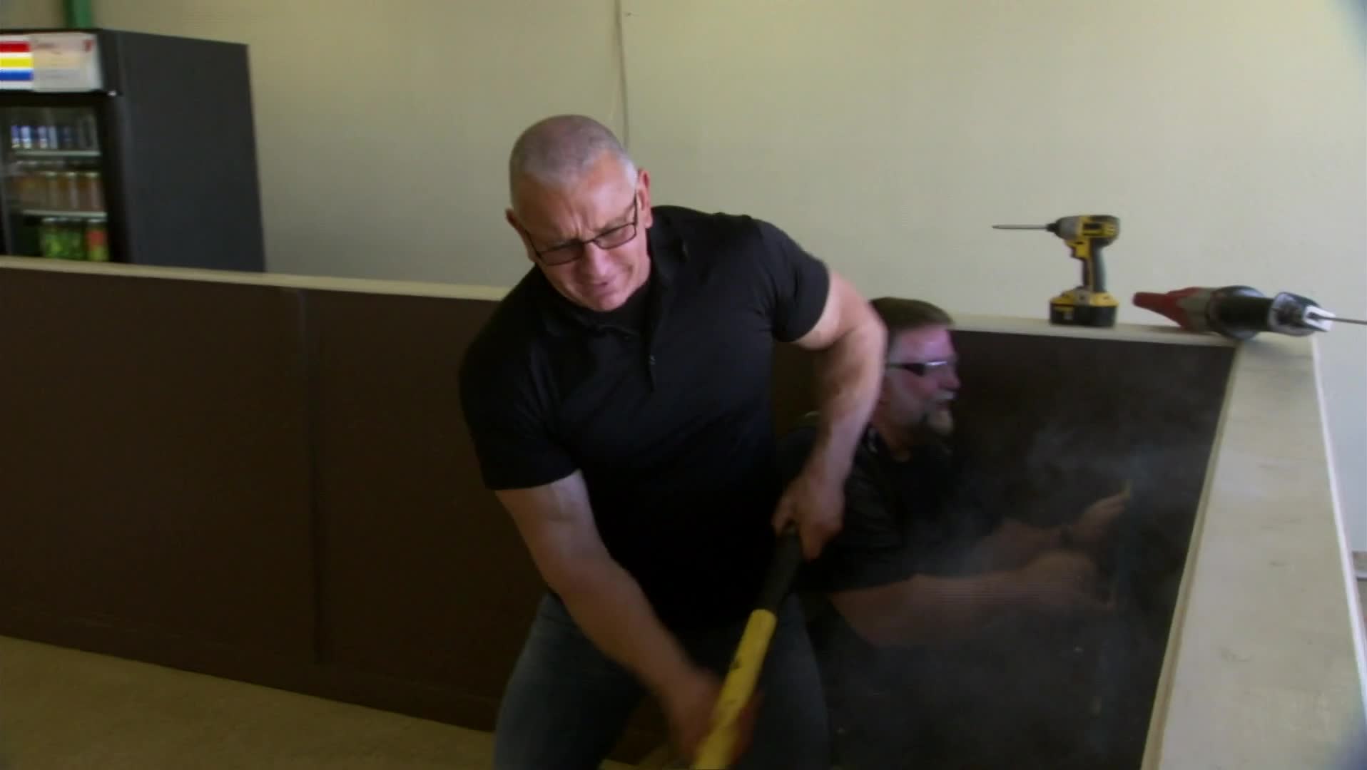 Restaurant.Impossible.S09E01.1080p.WEBRip.x264-CBFM