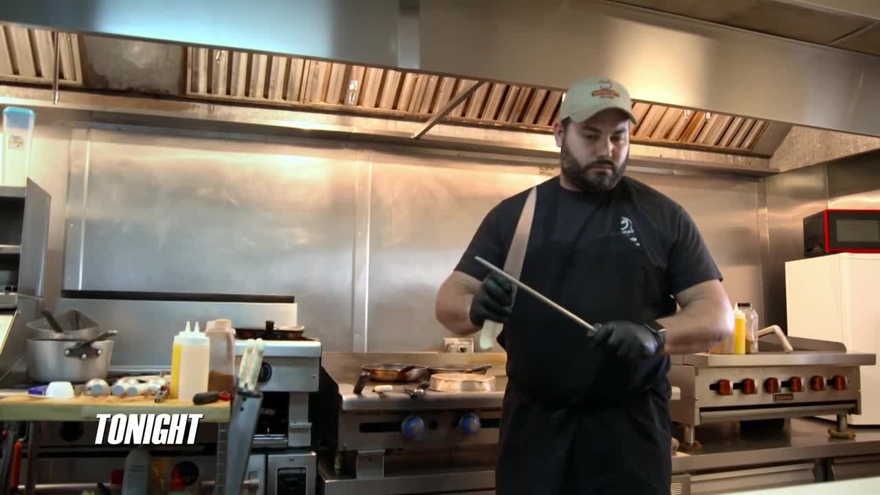 Restaurant.Impossible.S21E07.Fighting.for.Your.Family.720p.WEBRip.X264-KOMPOST