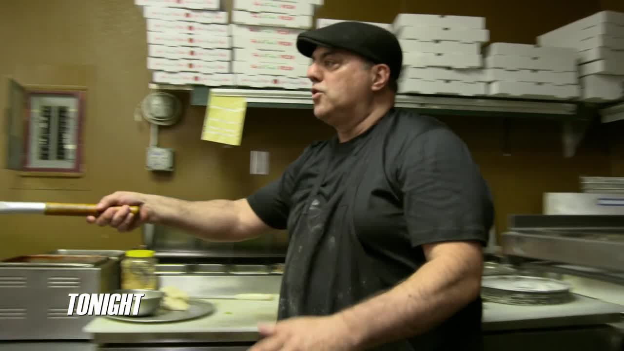 Restaurant.Impossible.S21E12.Stuck.in.the.Old.School.720p.WEBRip.X264-KOMPOST