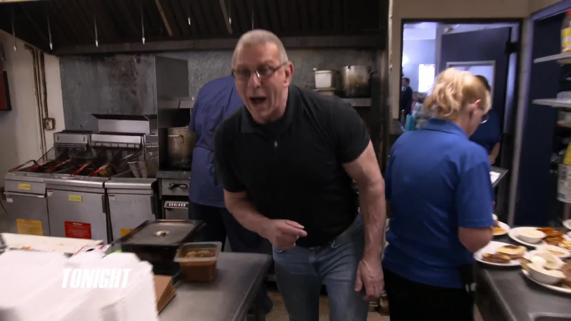 Restaurant.Impossible.S17E01.Saving.a.Pastors.Passion.iNTERNAL.1080p.WEB.x264-ROBOTS