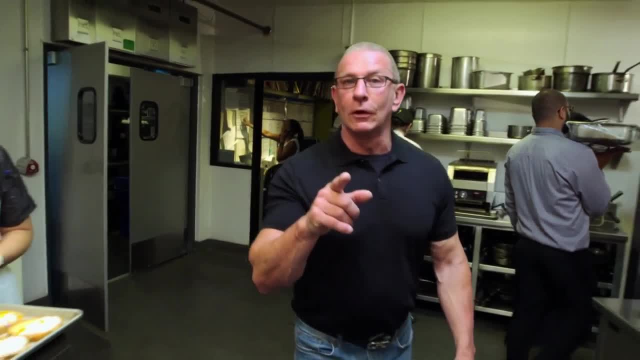 Restaurant.Impossible.S17E06.Revisited.Out.Of.Date.But.Not.Out.Of.Time.iNTERNAL.720p.WEB.h264-ROBOTS