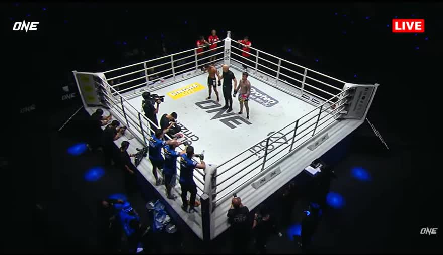 Khunponnoi Sor Sommai vs. Gregor Thom - ONE Friday Fights 162