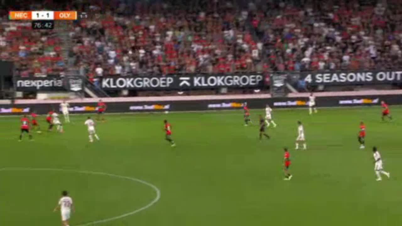 26-08-11 21-10-51