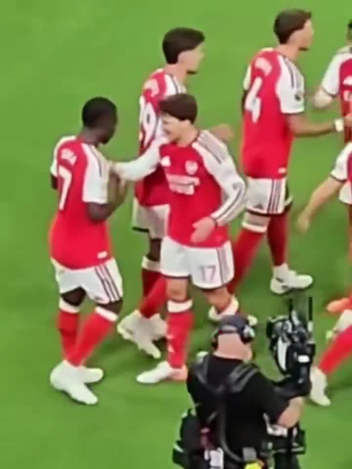 watch Declan rice reaction to Tzolis