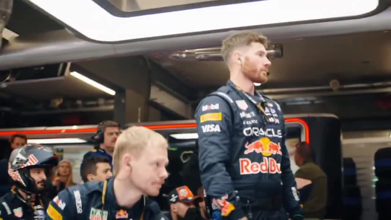 Isack Hadjar and the Red Bull garage’s reaction to Max Verstappen’s crash at Zandvoort