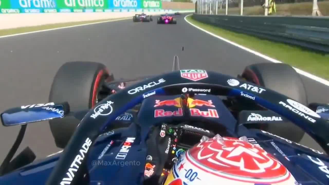 Max Verstappen waving goodbye to Pierre Gasly after realizing he couldn’t keep up with him at Monza