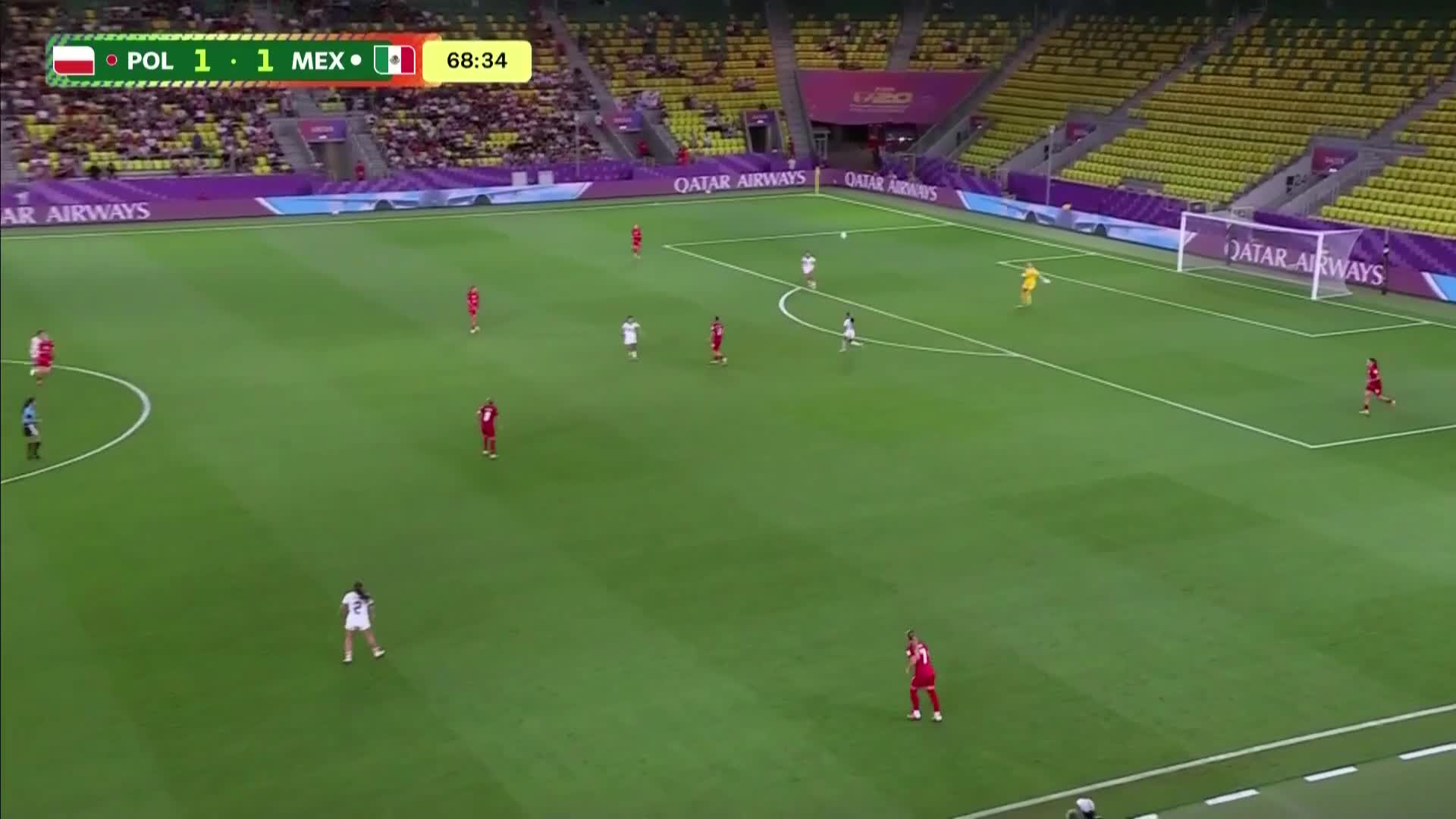260908 POLMEX 69' Play-on after potential SPA-DOGSO off-the-ball pushing by MEX5