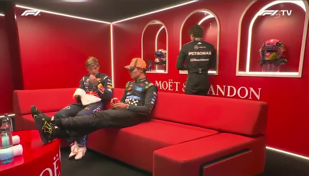 KIMI AND LANDO BEING JUST AS CONFUSED ON WHY MAX HAD TO GIVE THE POSTION BACK PLEASE