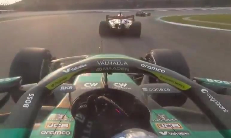 Alonso passes Ocon at Turn 4 to move up to 11th