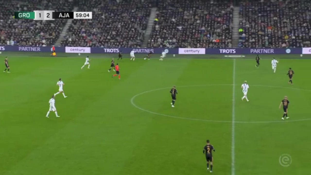 Groningen 1-3 Ajax — Julian Brandt 60'