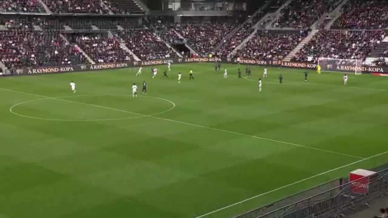 Angers 1-3 Marseille — Amine Gouiri 60'