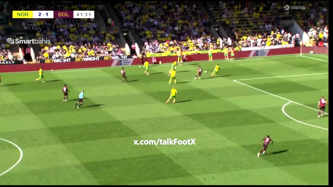 Norwich City 2 - [2] Bolton - Gaizka Larrazabal 42'