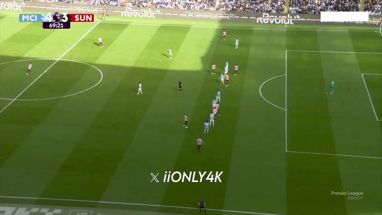 Sunderland chance against Manchester City 70'